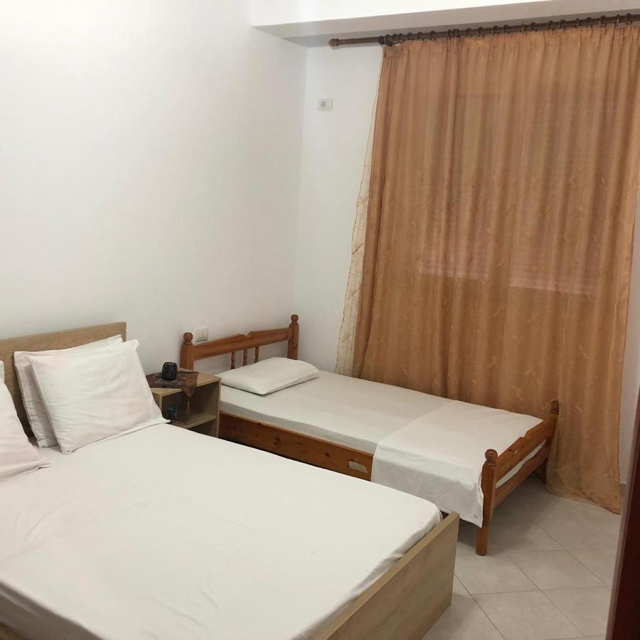Mary'S Apartment Sarande Exterior photo